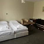 Domenic Free Parking 4*
