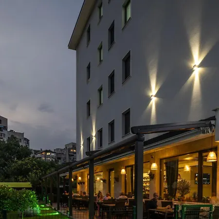 Domenic Free Parking 4* Plovdiv