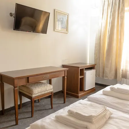 Domenic Free Parking 4* Plovdiv