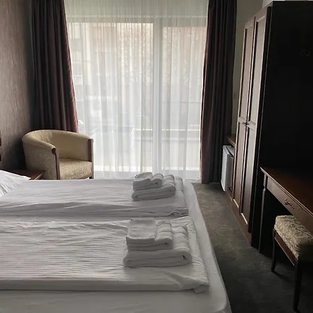 Domenic Free Parking Otel 4*