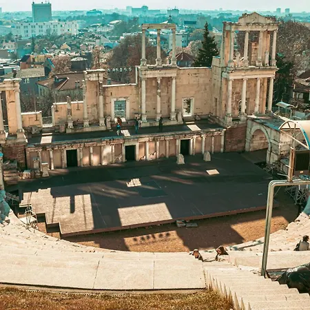 Domenic Free Parking プロヴディフ